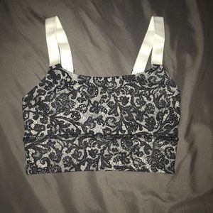 LULULEMON NEVER BEEN WORN sports bra! 🌟
